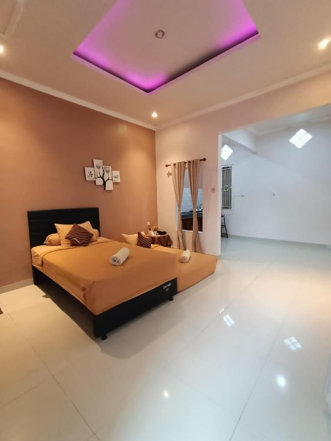 Bis Homestay Sumbawa Exterior photo